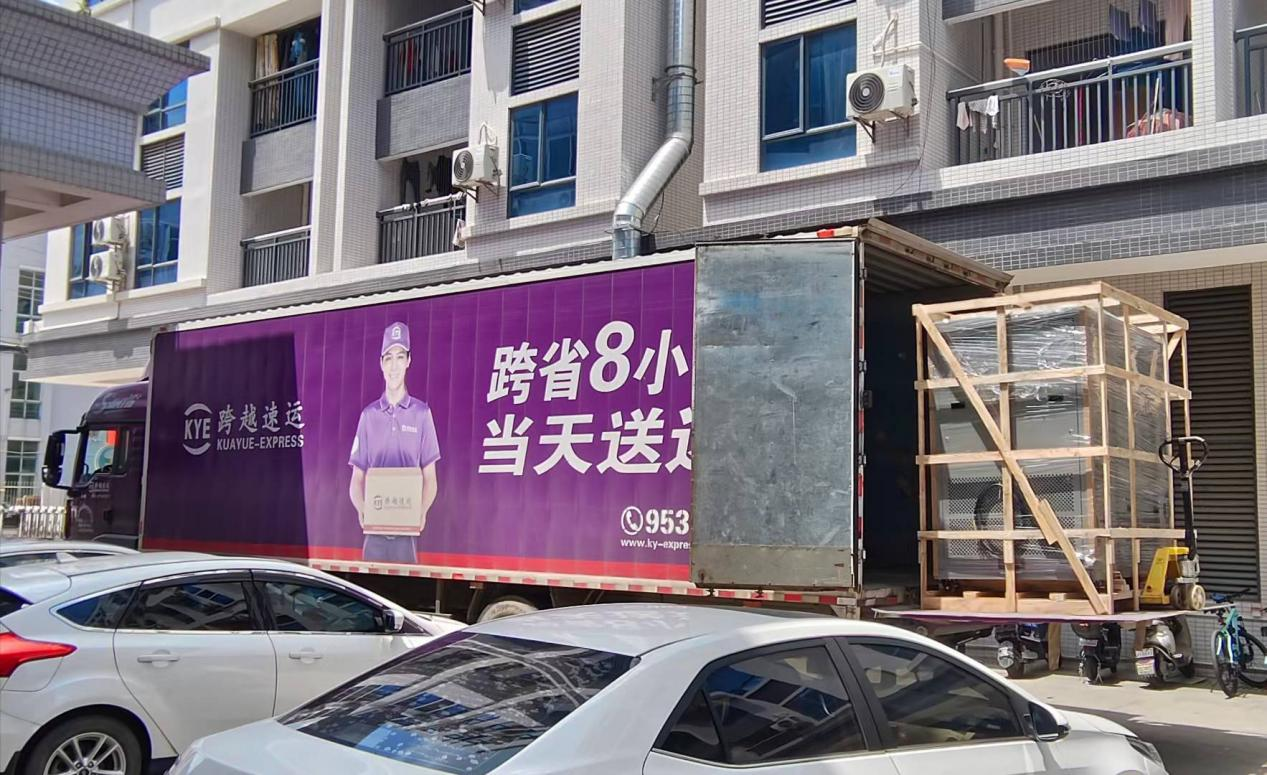 裝車出貨